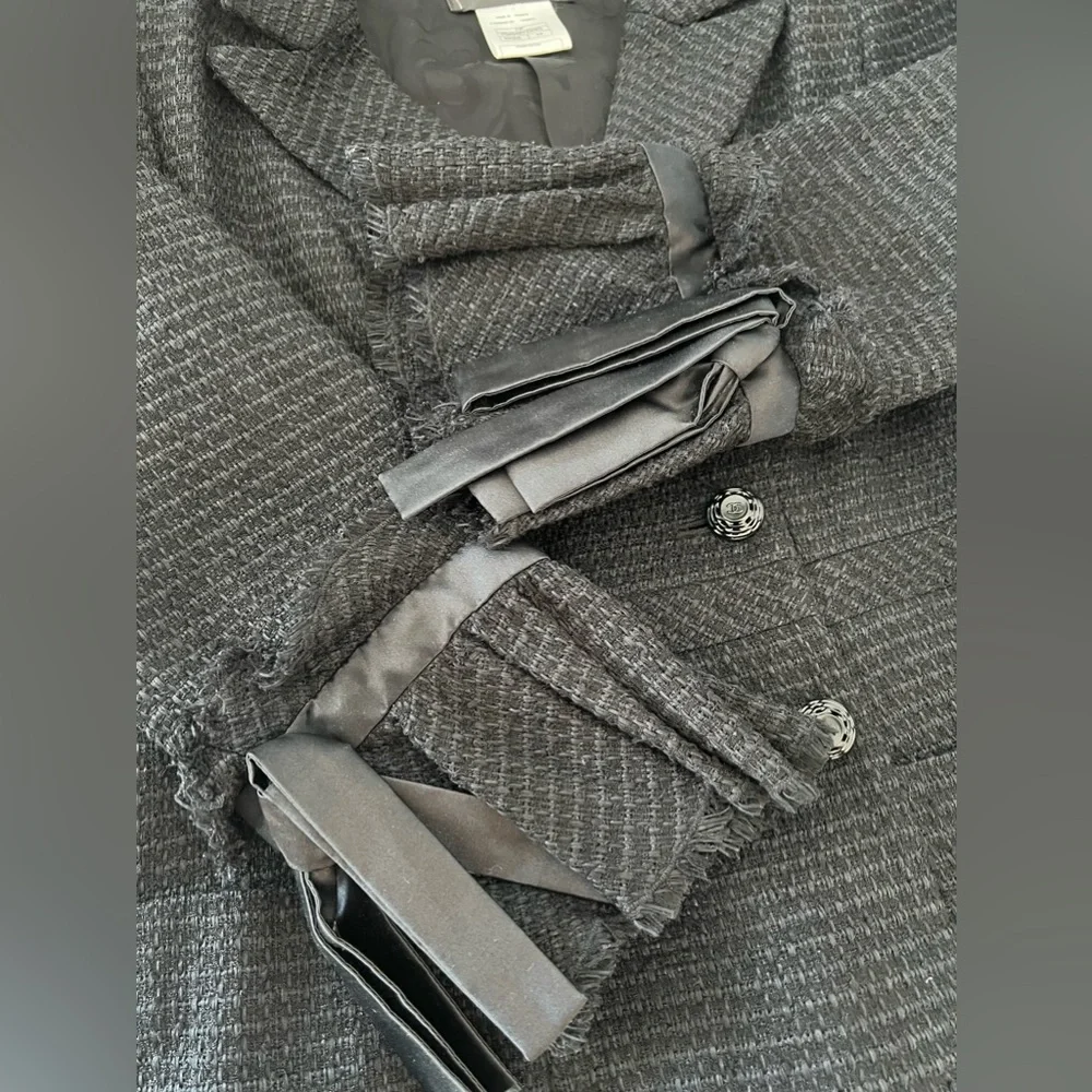 Chanel New CC Camellia Buttons Black Tweed Double Breasted Jacket size 44